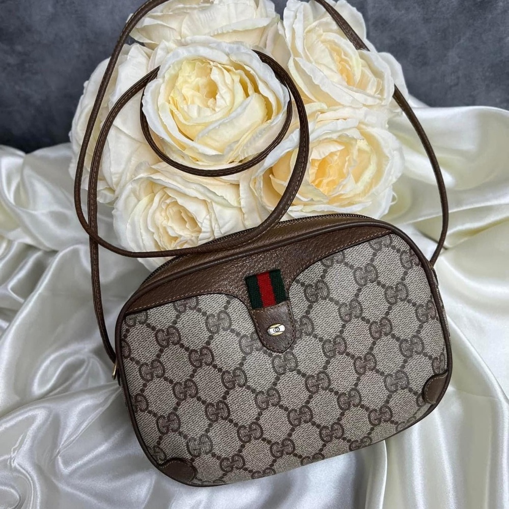 🌵Vintage Gucci Sling Bag🌵